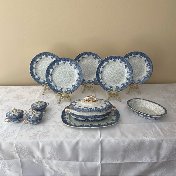 Royal Worcester W2297 68547 Oval Covered Serving Dish Blue Floral Gold Trim 1890 - Picture 11 of 11